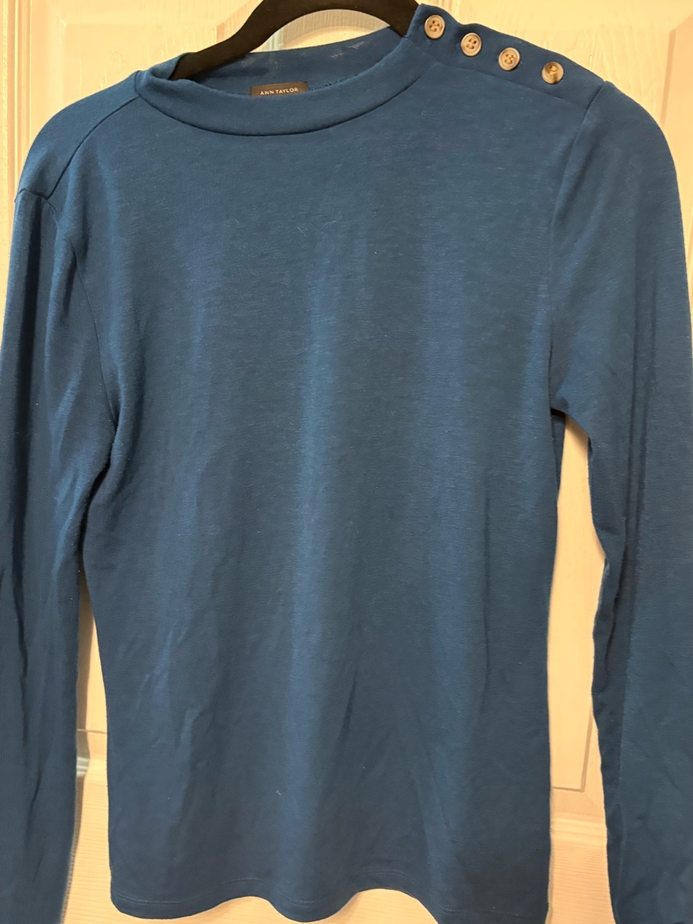 Ann Taylor blue top great like new condition Size: Small